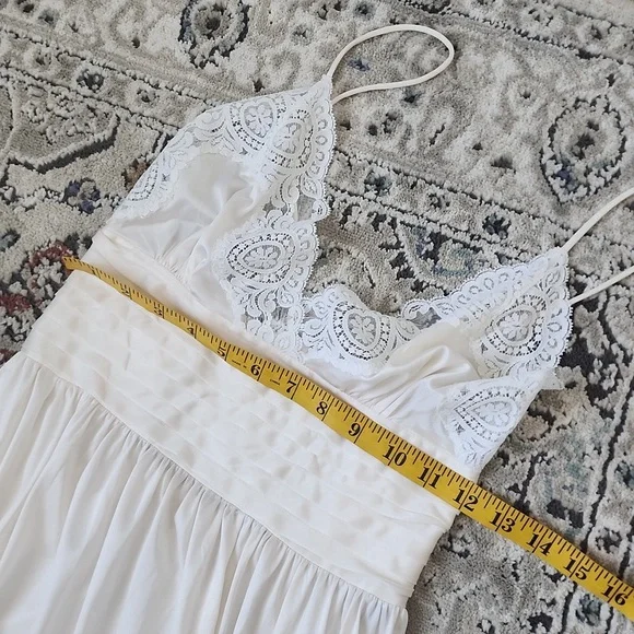 Vintage Lily Of France Night Gown - Picture 6 of 6